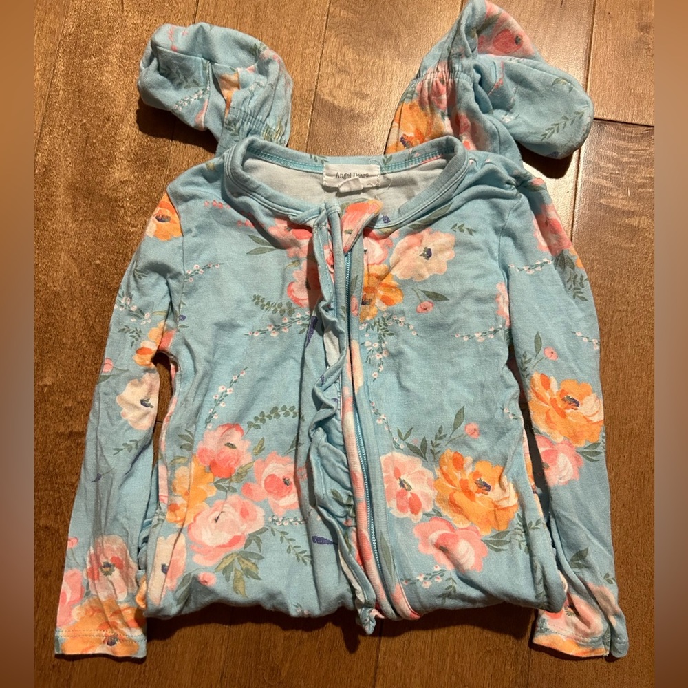 🩵 3/25 Angel Dear Floral Onesie